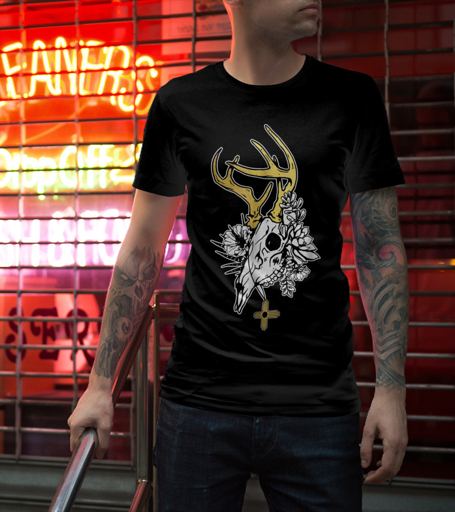 Zia Symbol With Deer Skull And Succulents Southwest Native T-Shirt