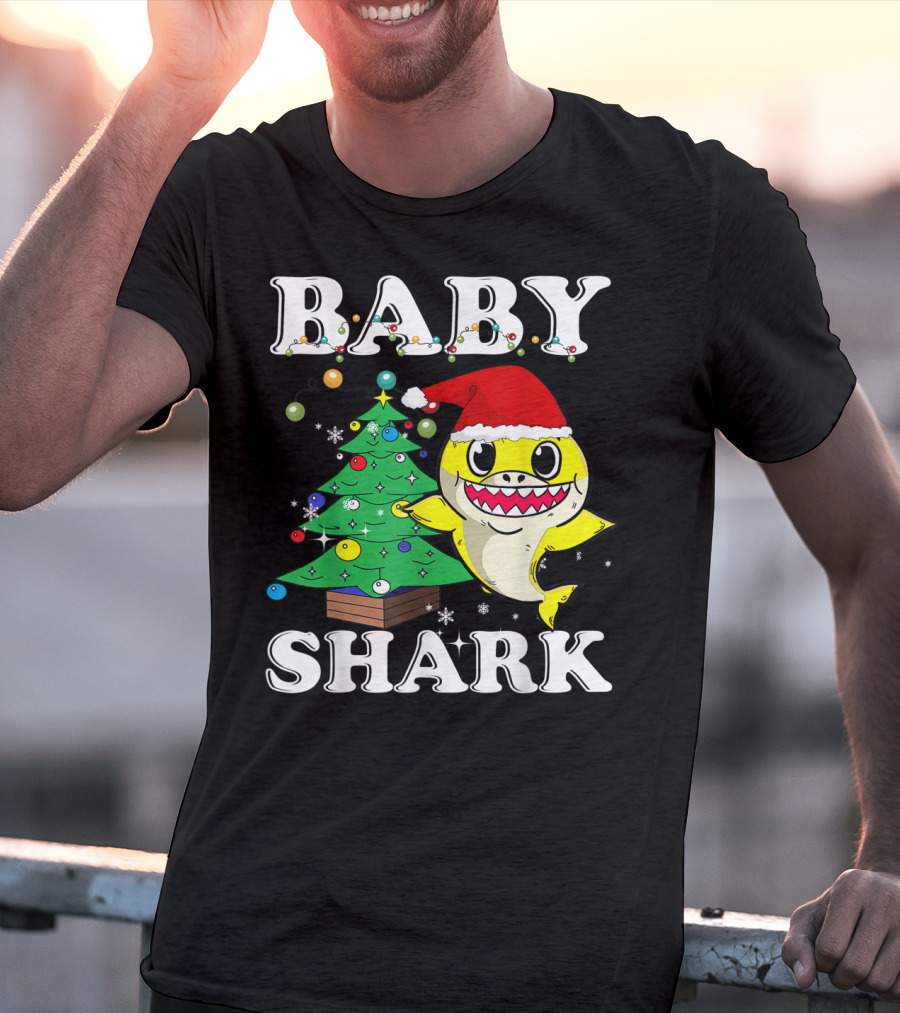 Baby Shark Christmas Tree Santa Hat T-Shirt