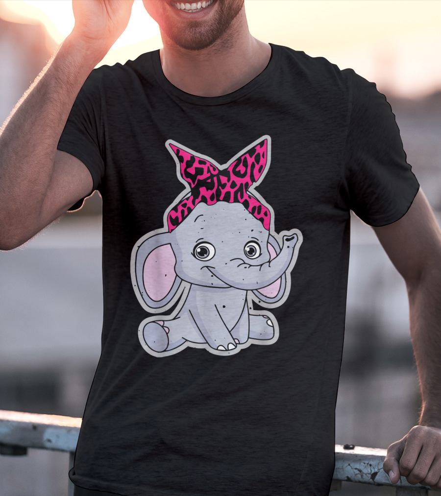 Elephants Cute Cartoon With Pink Leopard Bow T-Shirt