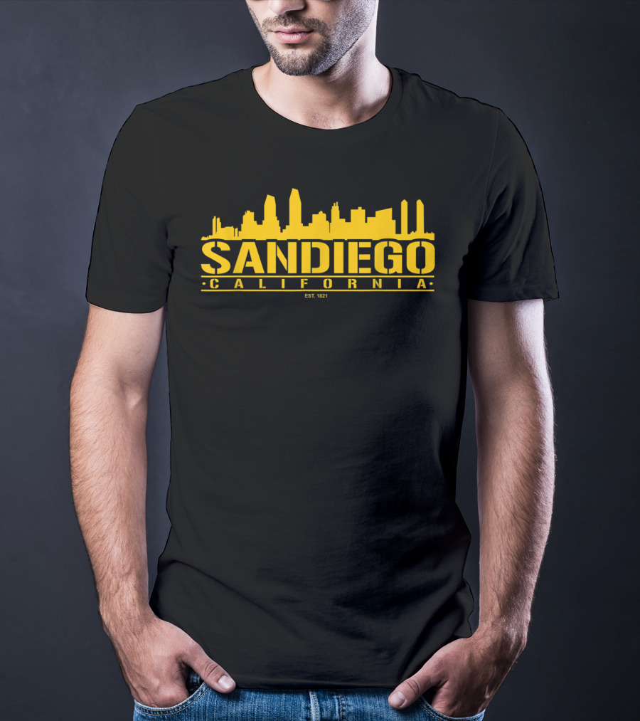 San Diego California Skyline Est. 1821 Cool Classic Look T-Shirt