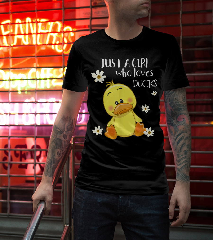 Just A Girl Who Loves Ducks Cute Duck Lover With Flowers T-Shirt