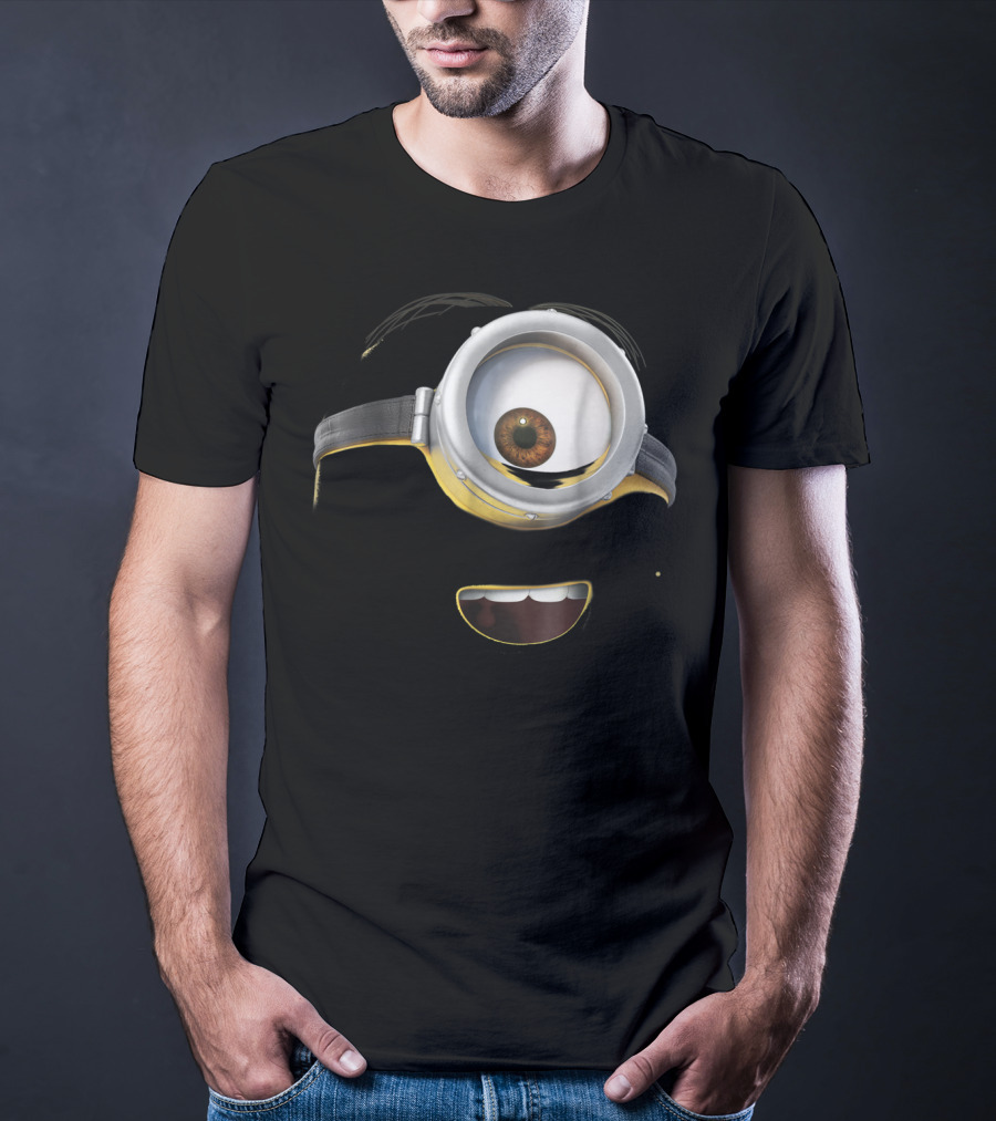Despicable Me Minions Stuart Face Close-Up One-Eyed Goggle Smile T-Shirt