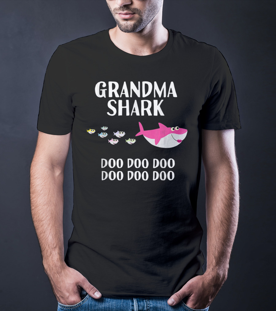 Grandma Shark Doo Doo Doo Family Matching T-Shirt