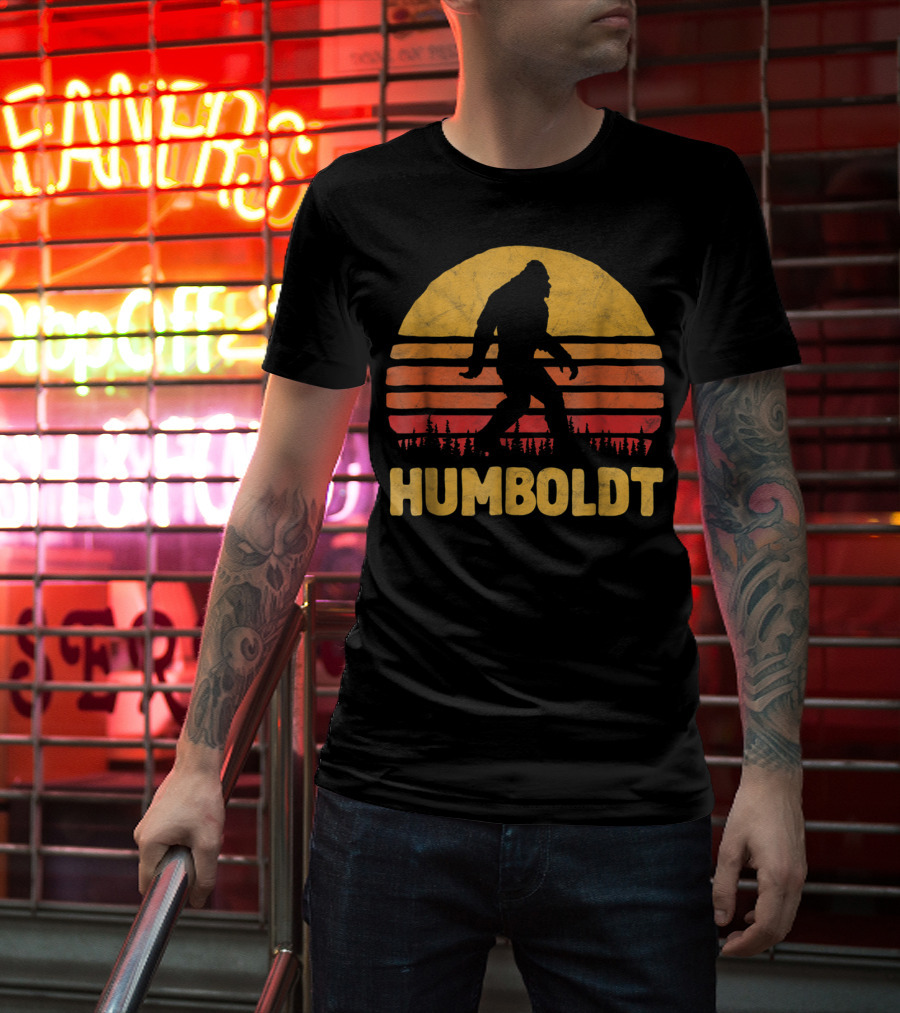 Humboldt Bigfoot Vintage Sasquatch Sunset T-Shirt