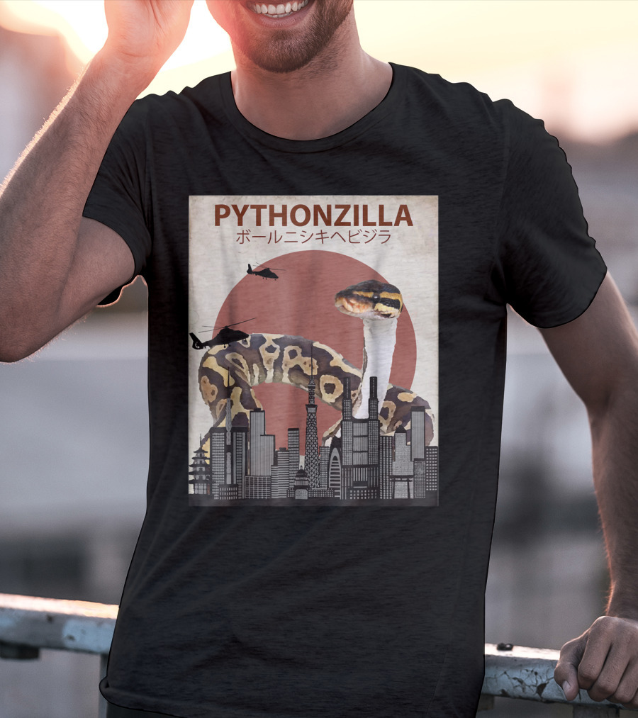 Pythonzilla Ball Python Funny Snake Skyline Helicopter Japanese Text T-Shirt