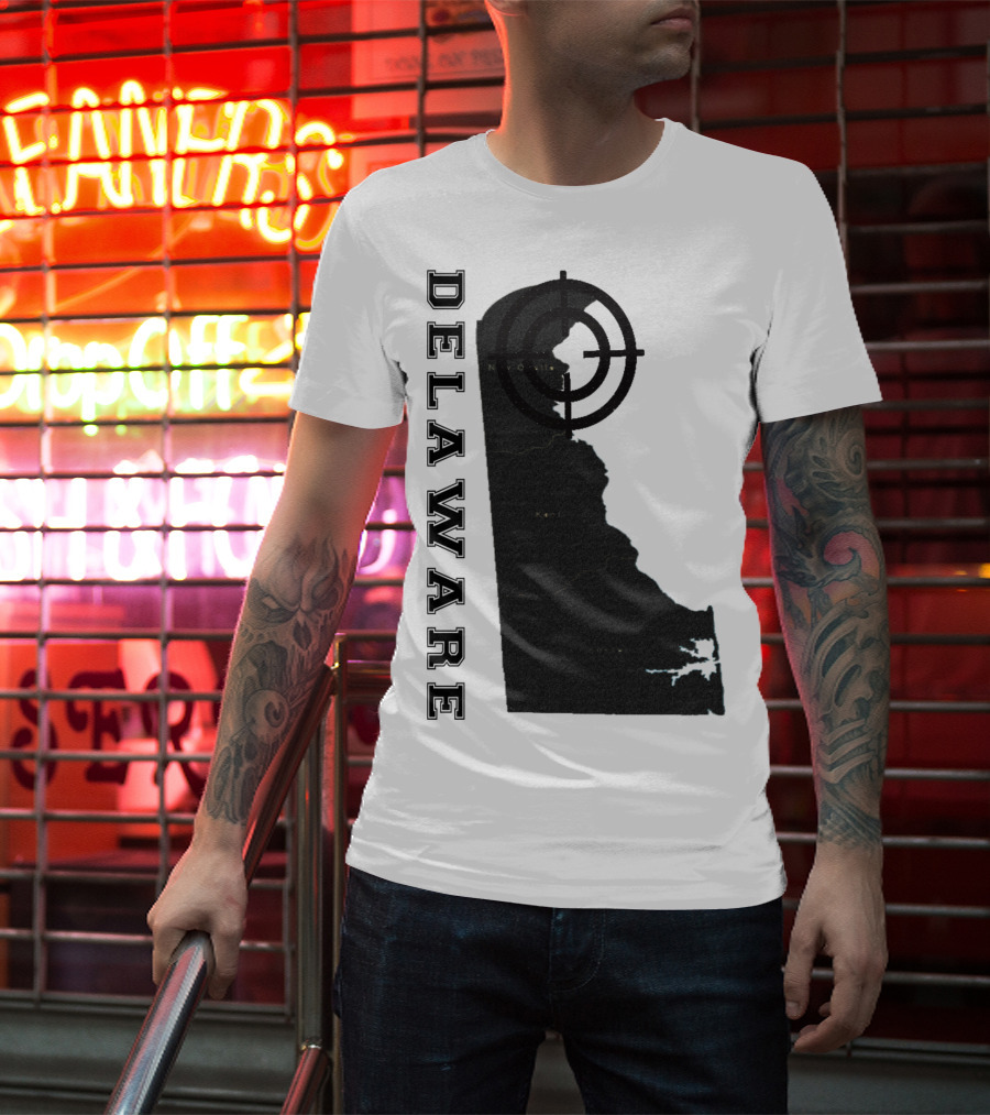Delaware Maps Vintage Classic Style With Compass Target T-Shirt