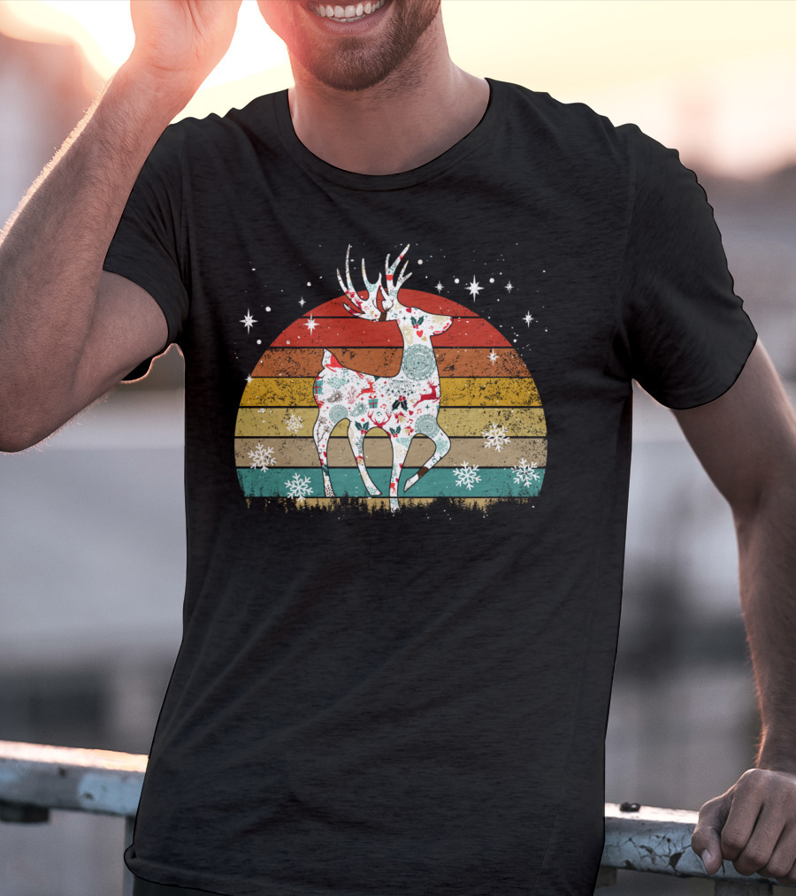 Vintage Retro Reindeer Snowflakes Christmas T-Shirt