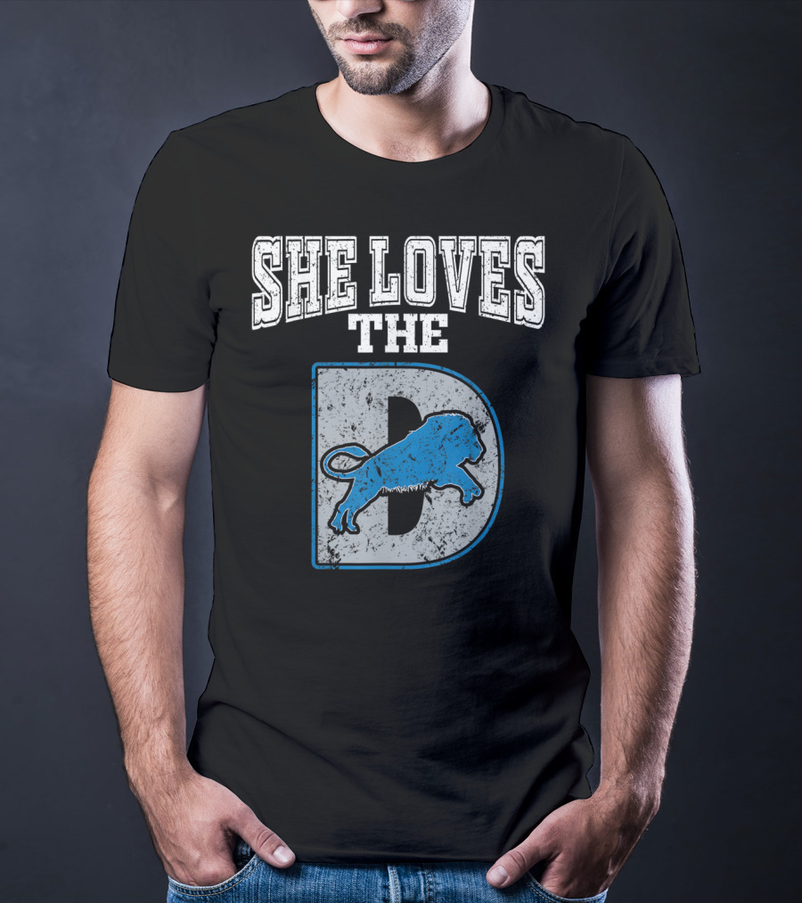 She Loves The D Detroit Michigan Lion Logou T-Shirt