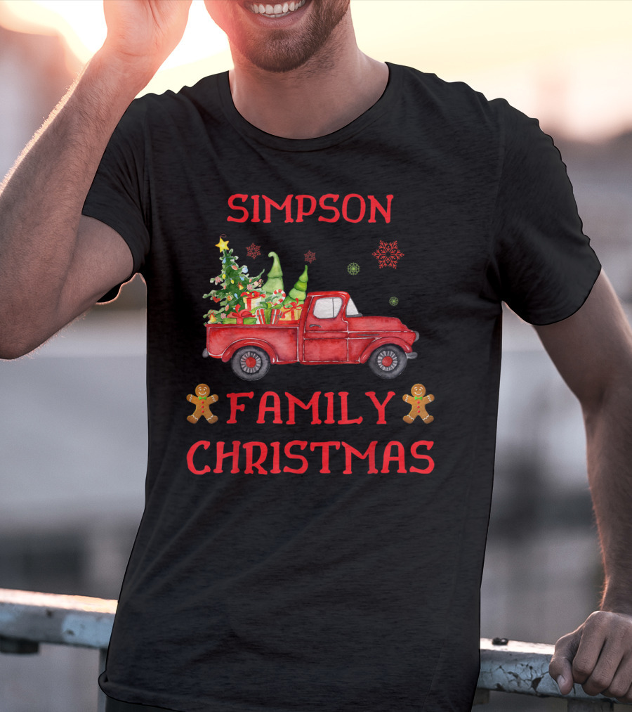 Simpson Family Christmas Old Red Truck With Tree And Gingerbread Men T-Shirt