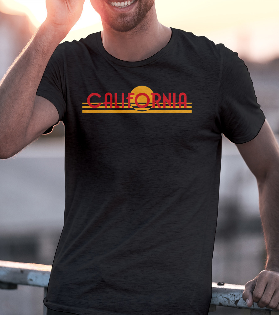 California 80s Sunset Retro License Plate T-Shirt