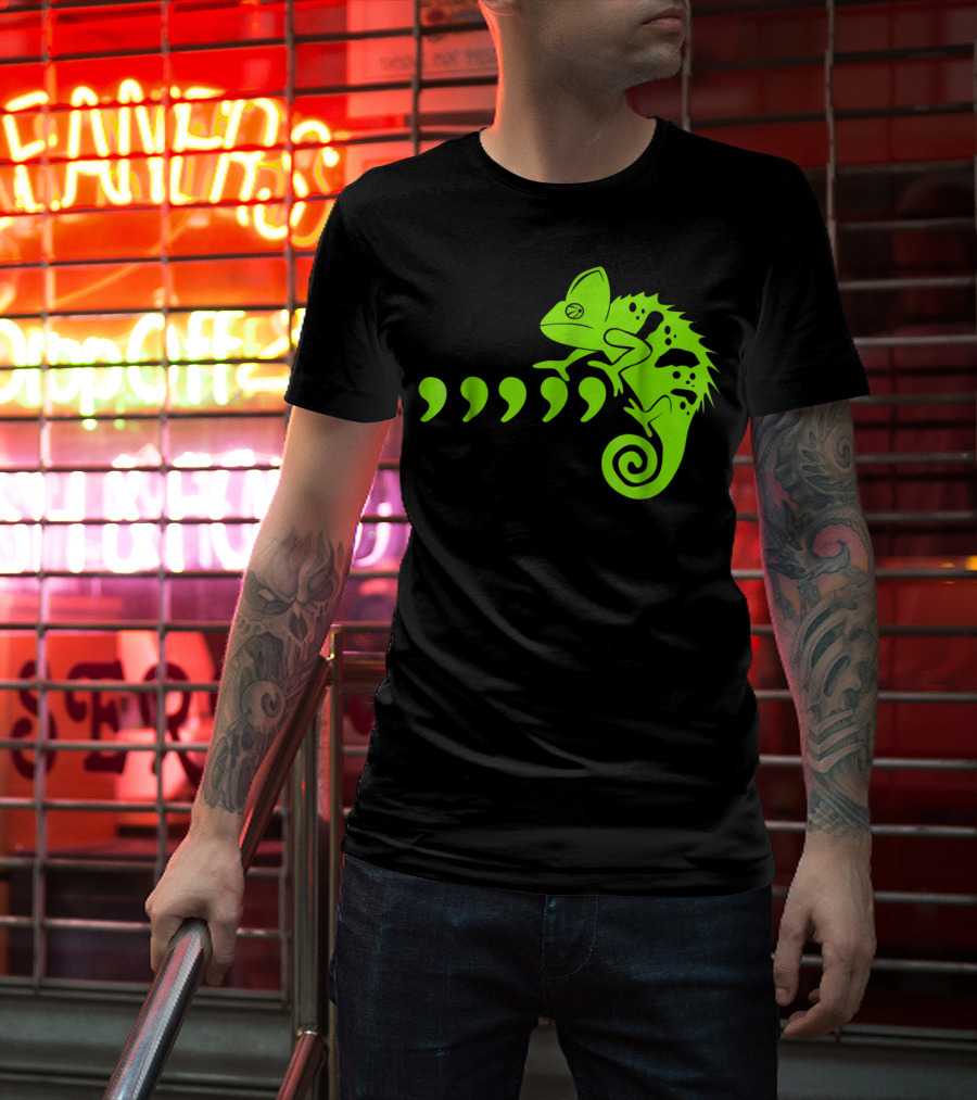 Comma Chameleon Love Country Music T-Shirt