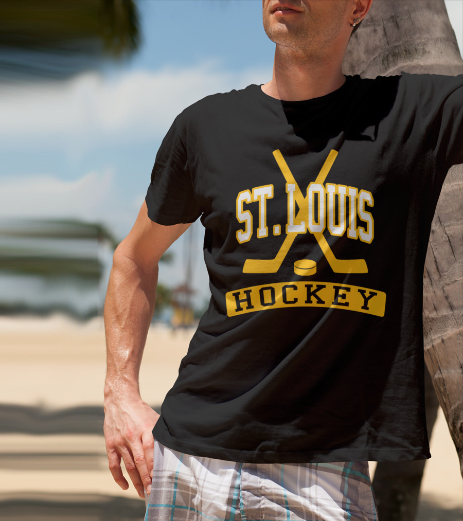 St. Louis Hockey Vintage Crossed Sticks And Puck T-Shirt