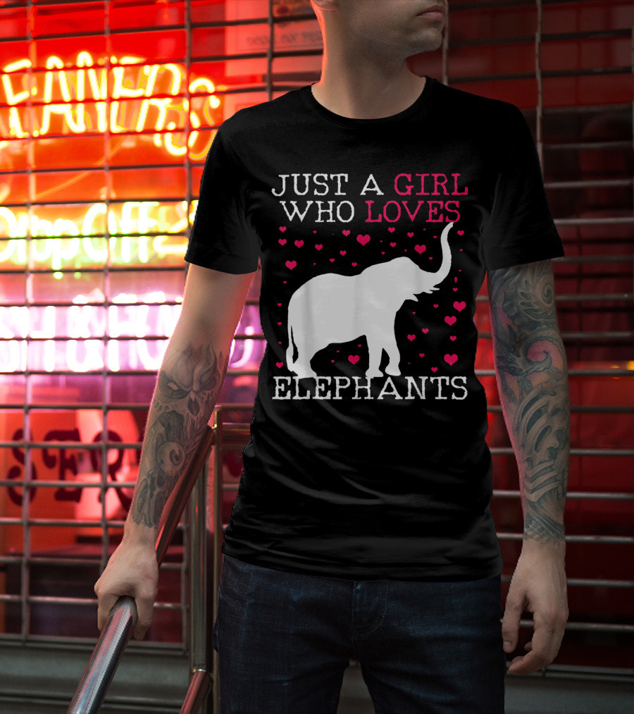 Just A Girl Who Loves Elephants With Heart Graphics T-Shirt