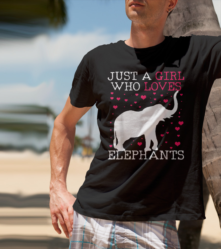 Just A Girl Who Loves Elephants With Heart Graphics T-Shirt