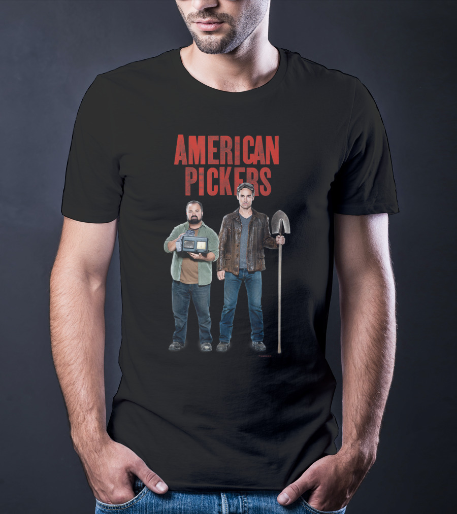 American Pickers Mike Frank Holding Vintage Television And Shovel T-Shirt