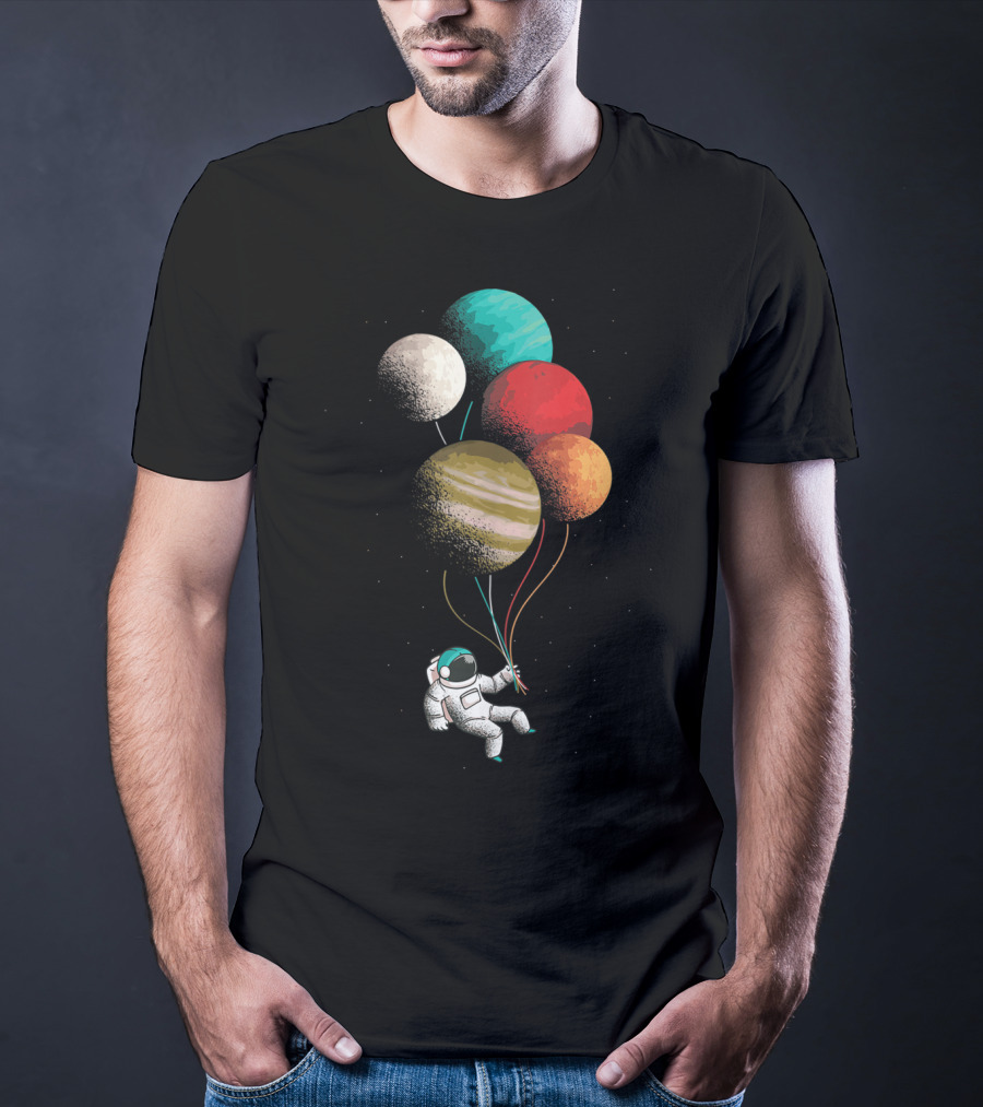 Cute Astronaut Floating With Planet Balloons In Space T-Shirt