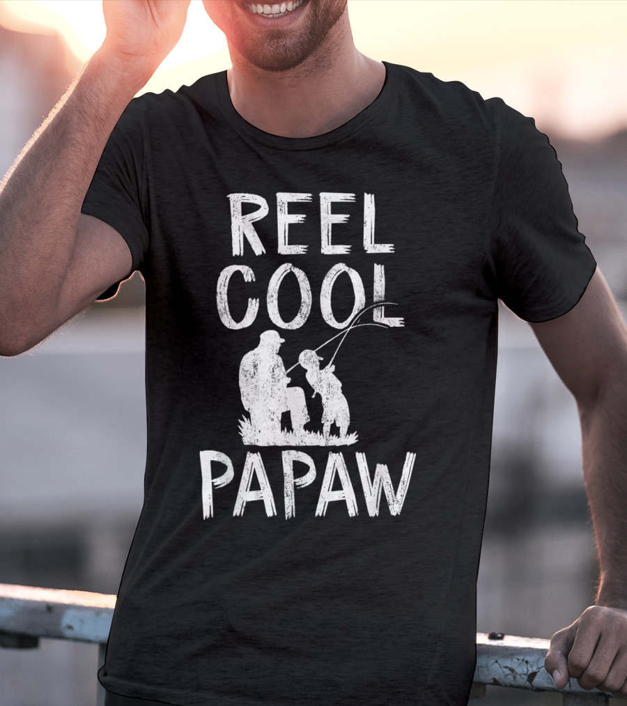 Reel Cool Papaw Father's Day Fishing T-Shirt