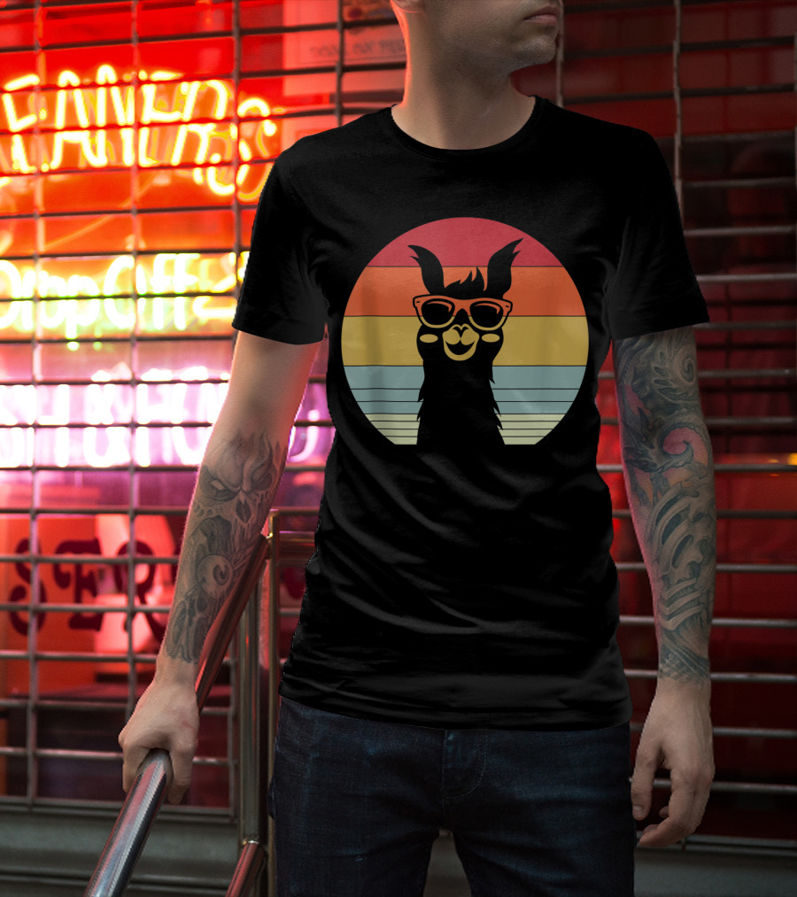 Retro Vintage Best Llama Dad Ever Father's Day Sunset Stripes T-Shirt