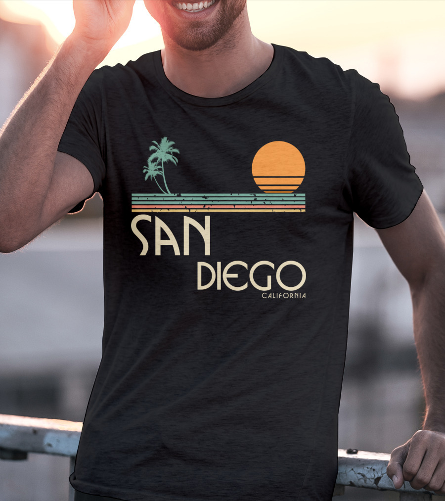 San Diego California Vintage Sunset Palm Trees T-Shirt