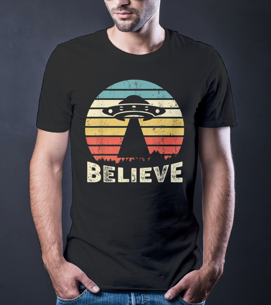 Vintage UFO Hunter Believe I Want To Believe Retro Alien T-Shirt