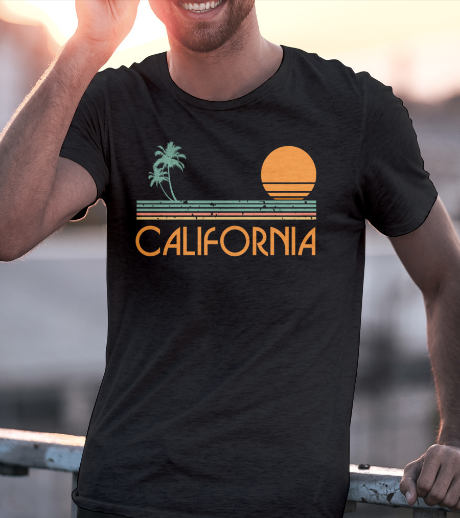 California Retro Sunset Palm Beach Vintage T-Shirt