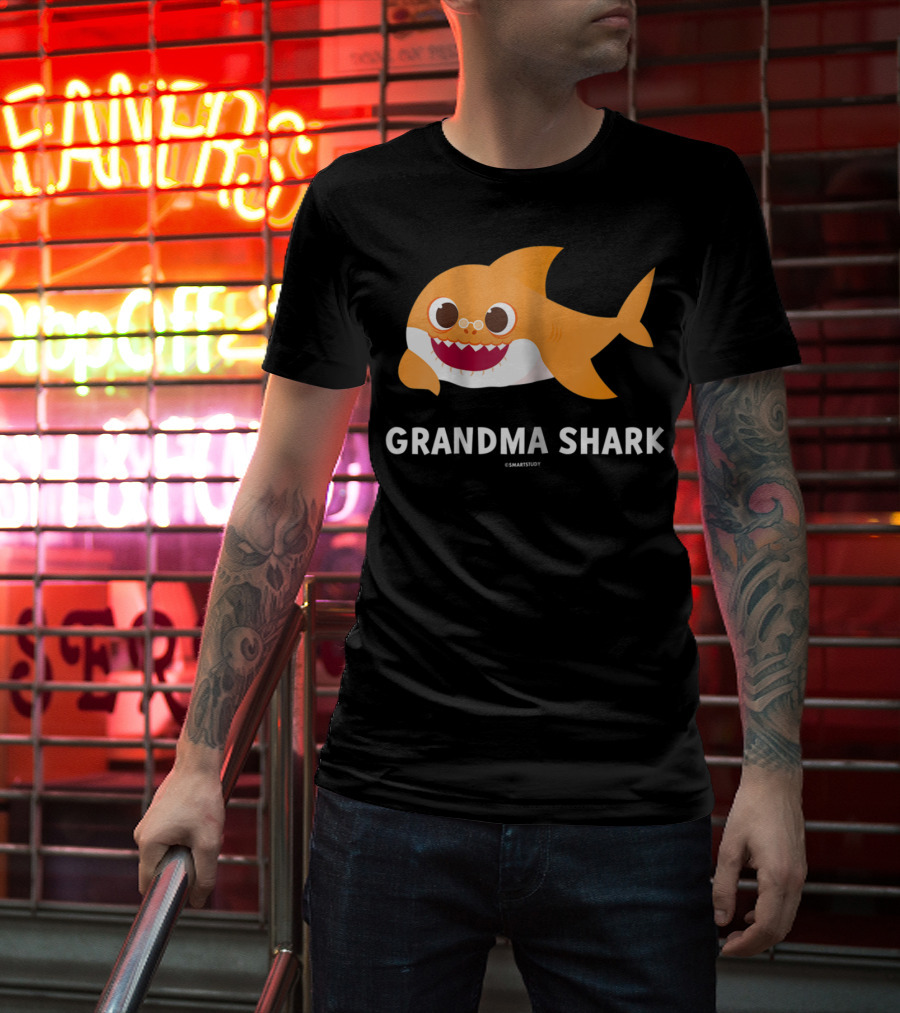 Grandma Shark Pinkfong SmartStudy Official Merchandise T-Shirt