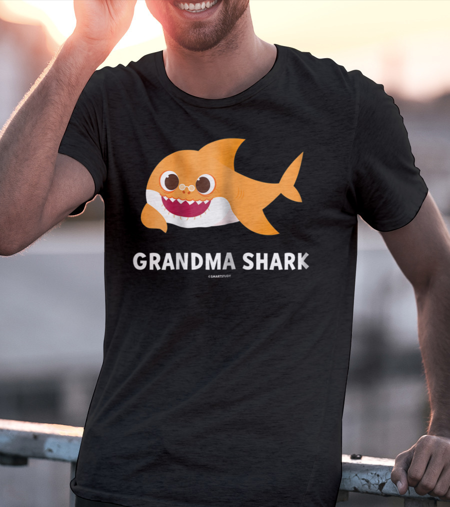 Grandma Shark Pinkfong SmartStudy Official Merchandise T-Shirt
