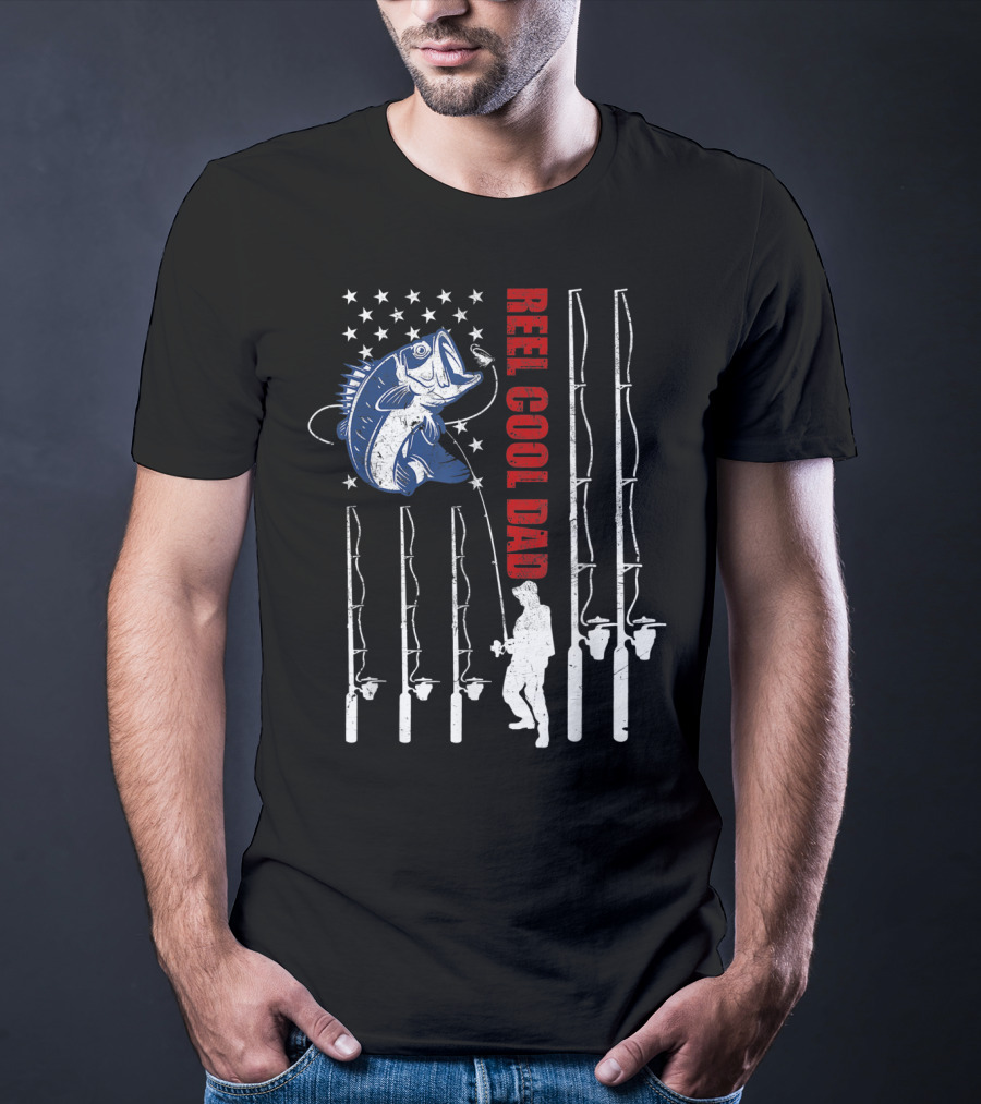 Reel Cool Dad Vintage Fishing USA Flag Mens Fish Rods T-Shirt