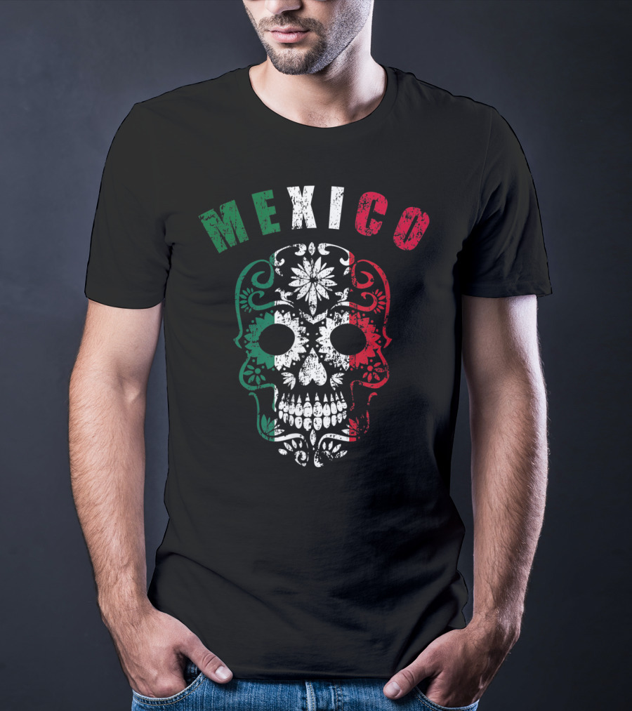 Mexico Distressed Sugar Skull Soccer Fan T-Shirt