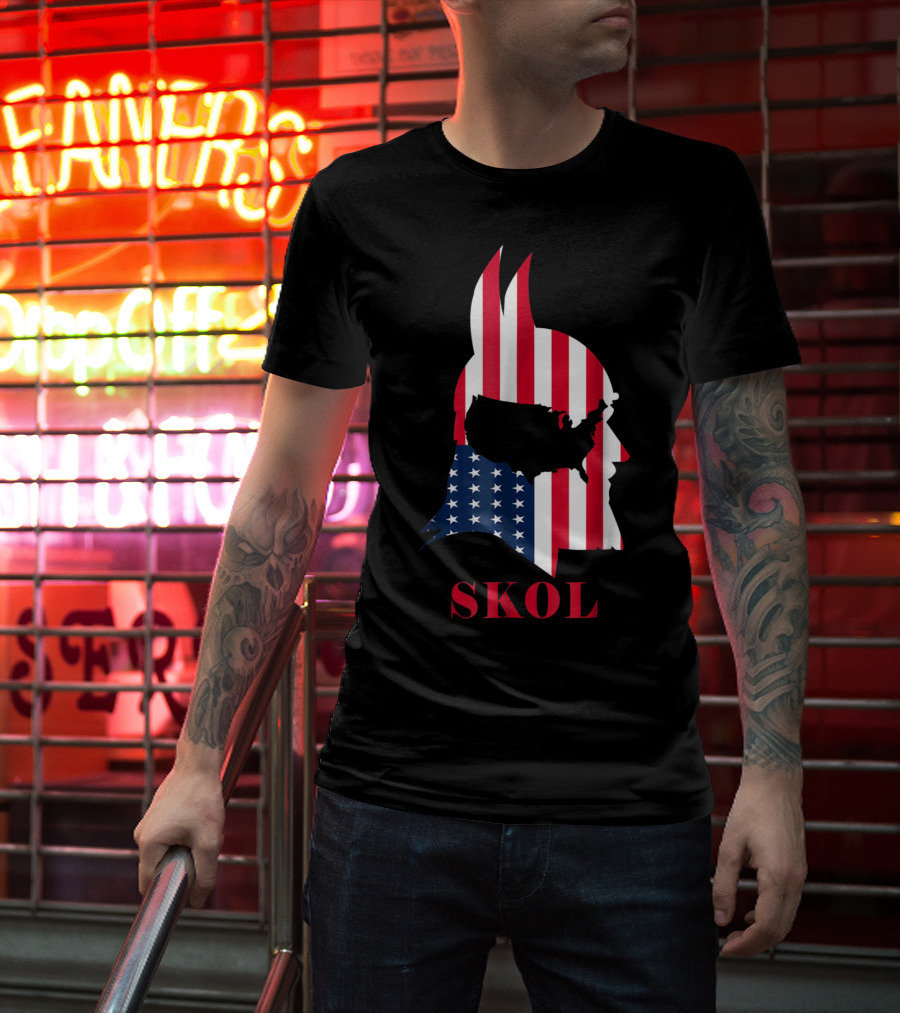 Skol Vikings Helmet USA Flag Minnesota T-Shirt