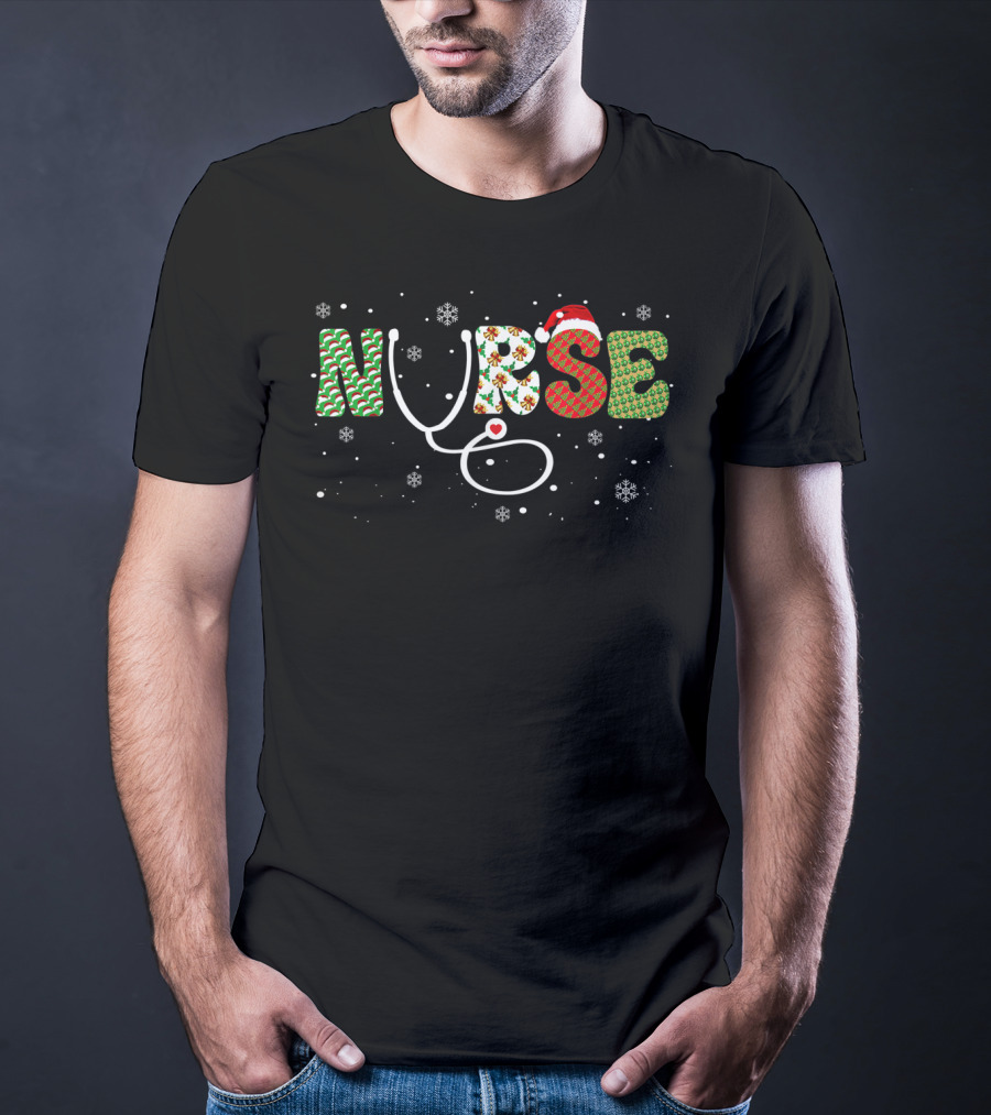 Nurse Snowflake Santa Hat Stethoscope Christmas T-Shirt