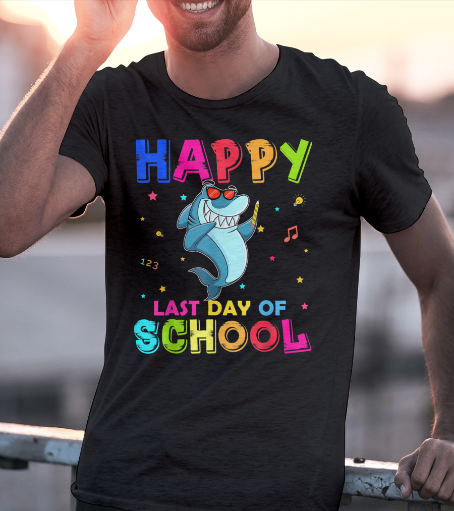 Happy Last Day Of School Dabbing Shark 123 Music Notes T-Shirt