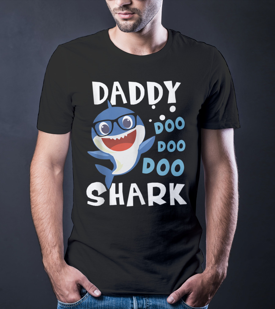 Daddy Shark Doo Doo Doo Funny Baby Mommy T-Shirt