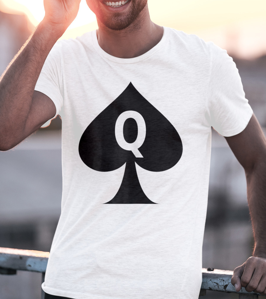 Queen Of Spades Q Symbol Hotwife Clothing T-Shirt