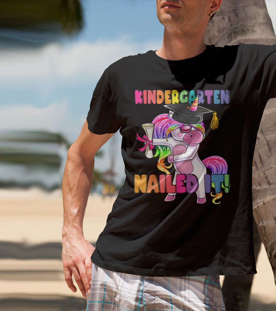 Kindergarten Nailed It Flossing Unicorn Graduation T-Shirt