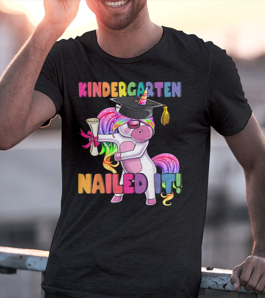 Kindergarten Nailed It Flossing Unicorn Graduation T-Shirt