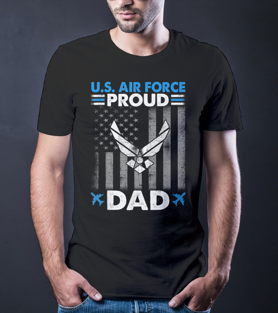 U.S. Air Force Proud Dad American Flag Emblem T-Shirt
