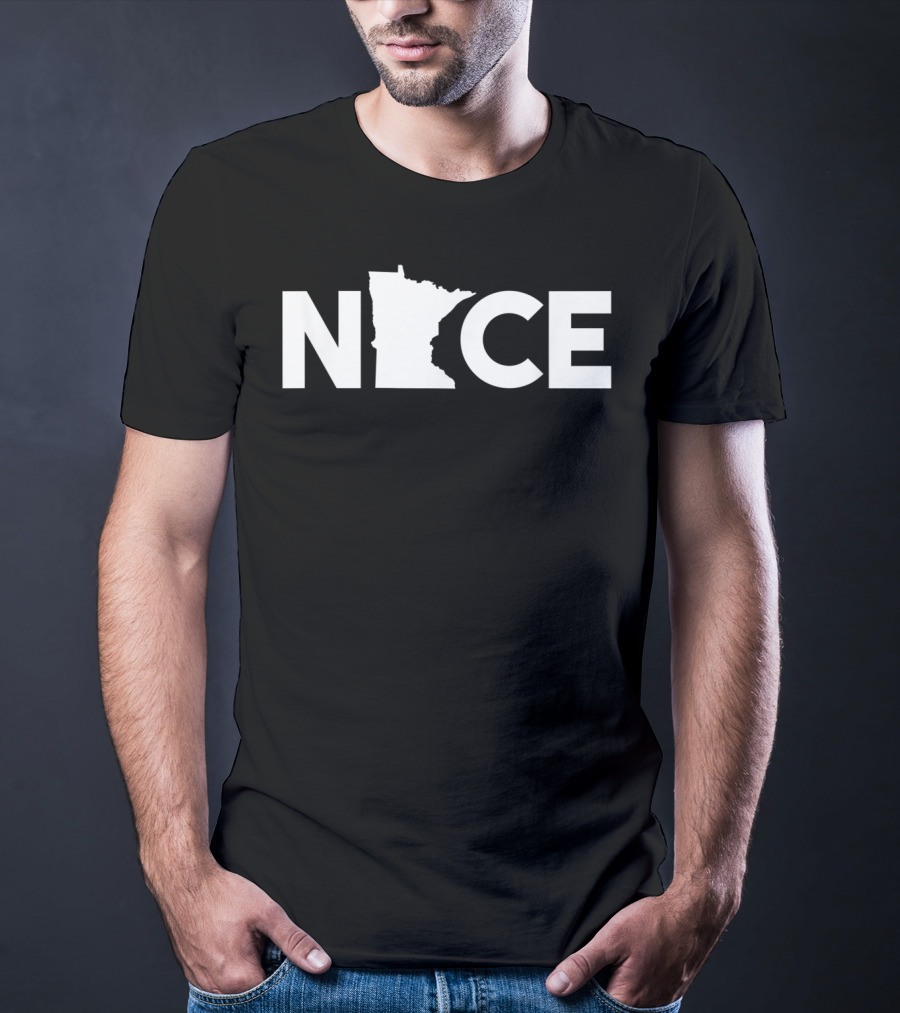 Nice Minnesota State Map Typography T-Shirt