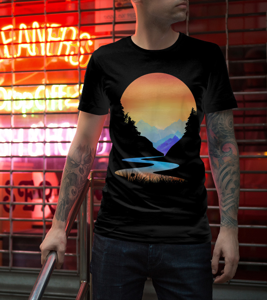 Outdoor Sunset Vintage Style Mountains Sun Nature River Landscape T-Shirt