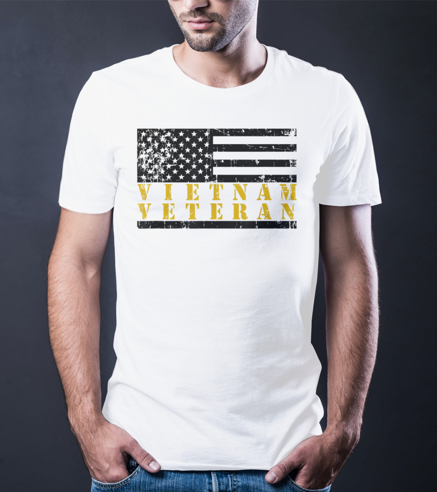 Vietnam Veteran Distressed Flag American T-Shirt