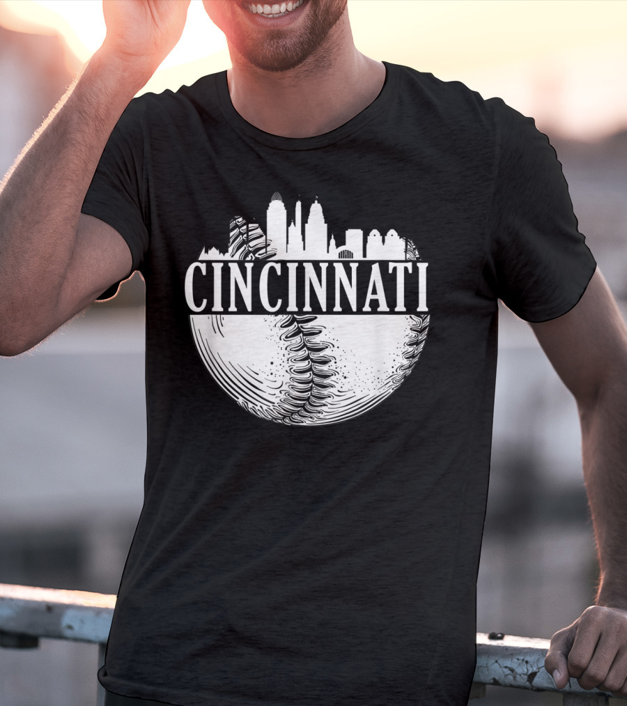 Cincinnati Skyline Baseball Vintage Downtown Ohio T-Shirt