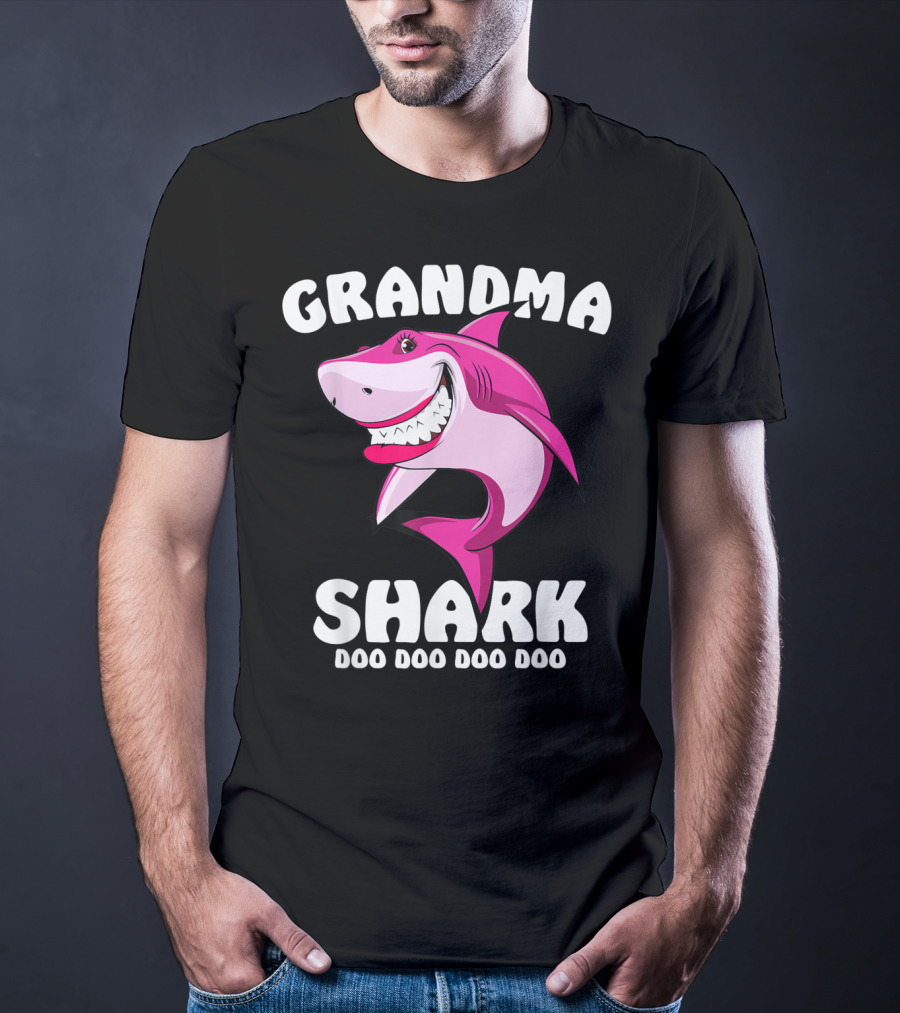Grandma Shark Doo Doo Doo Doo Matching Family Shark T-Shirt