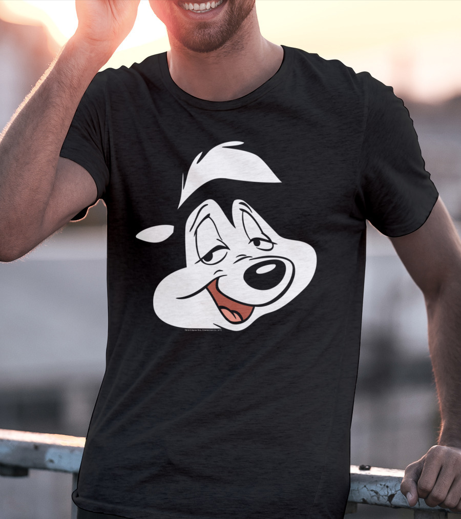 Looney Tunes Pepe Le Pew Face Character Classic T-Shirt