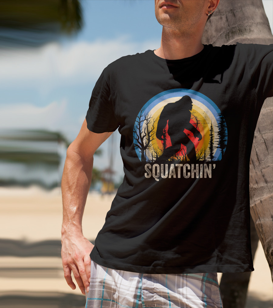 Squatchin Sasquatch Lover Vintage Sunset T-Shirt