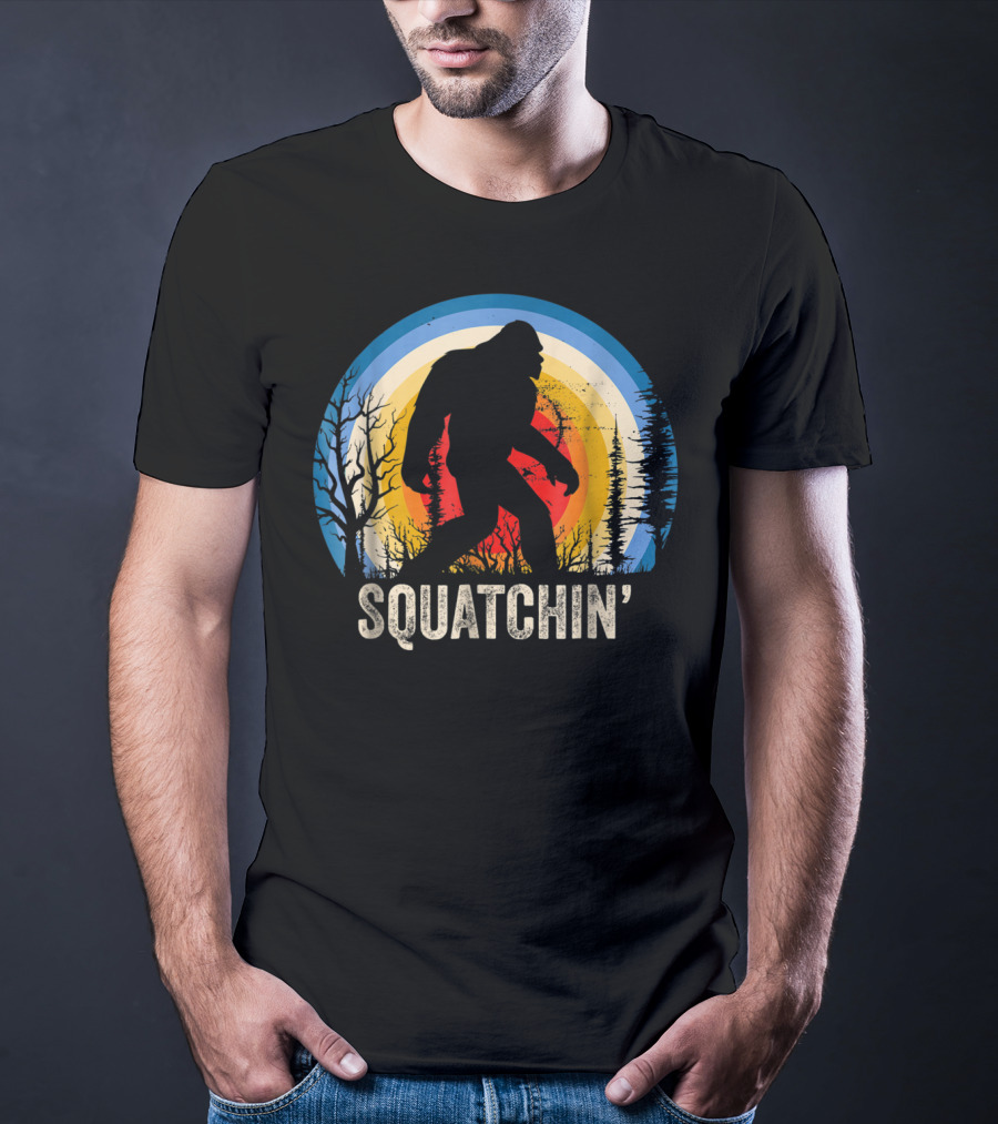 Squatchin Sasquatch Lover Vintage Sunset T-Shirt