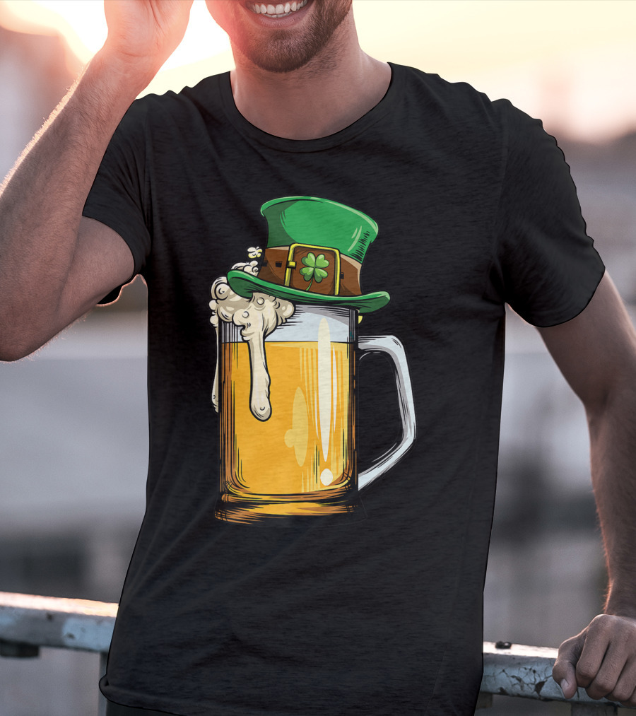 Leprechaun Hat Overflowing Beer Mug With Shamrock Foam T-Shirt