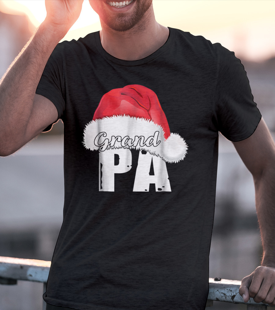 Grandpa Christmas Santa Hat Family Matching T-Shirt