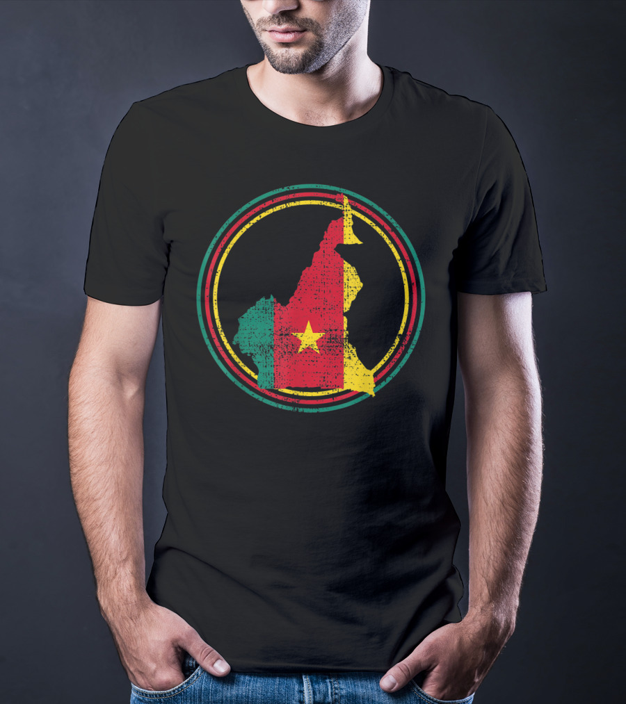 Cameroon Country Map Flag Circle Proud Cameroonian T-Shirt
