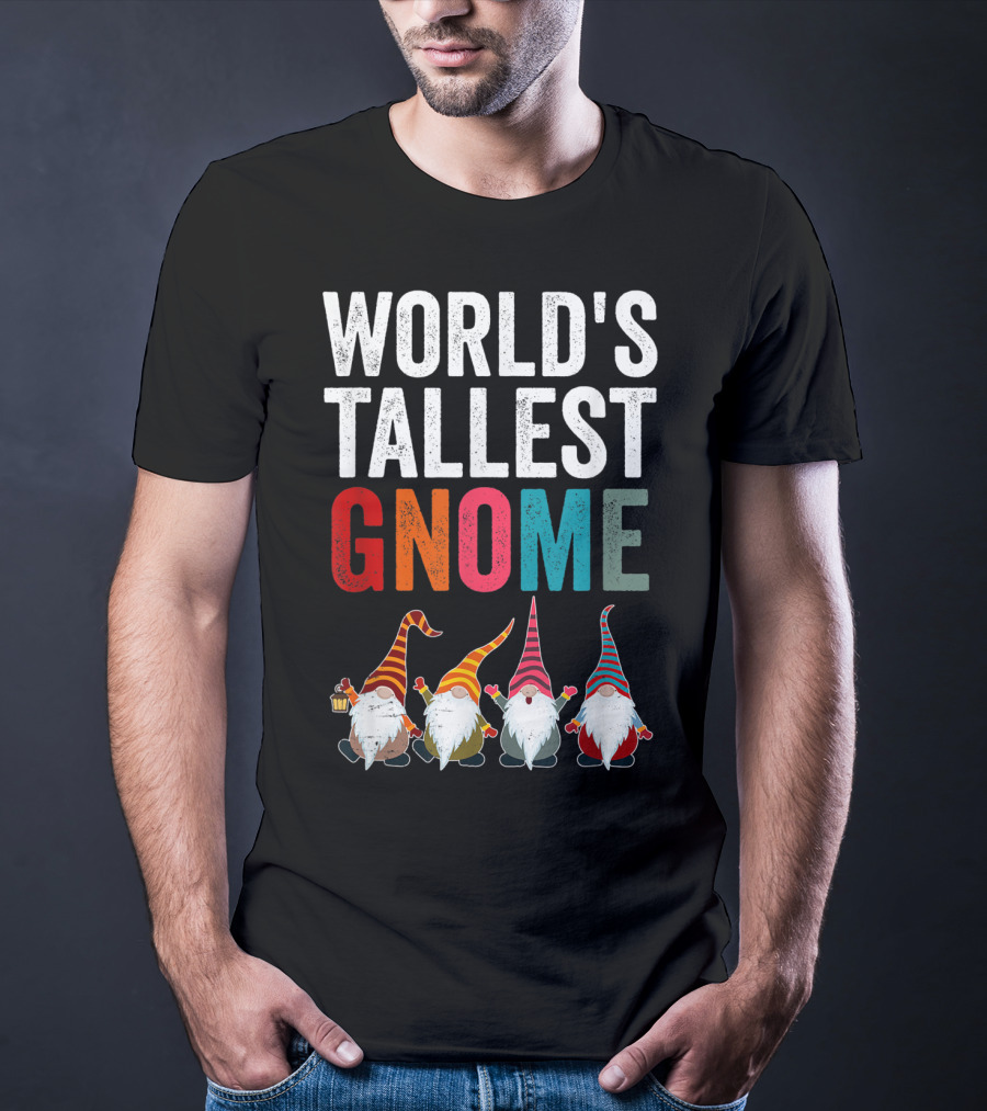 World's Tallest Gnome Christmas Lovers Funny Gnomes T-Shirt