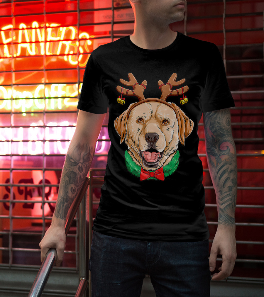 Labrador With Christmas Reindeer Antlers And Bow Tie Dog Xmas O7 T-Shirt